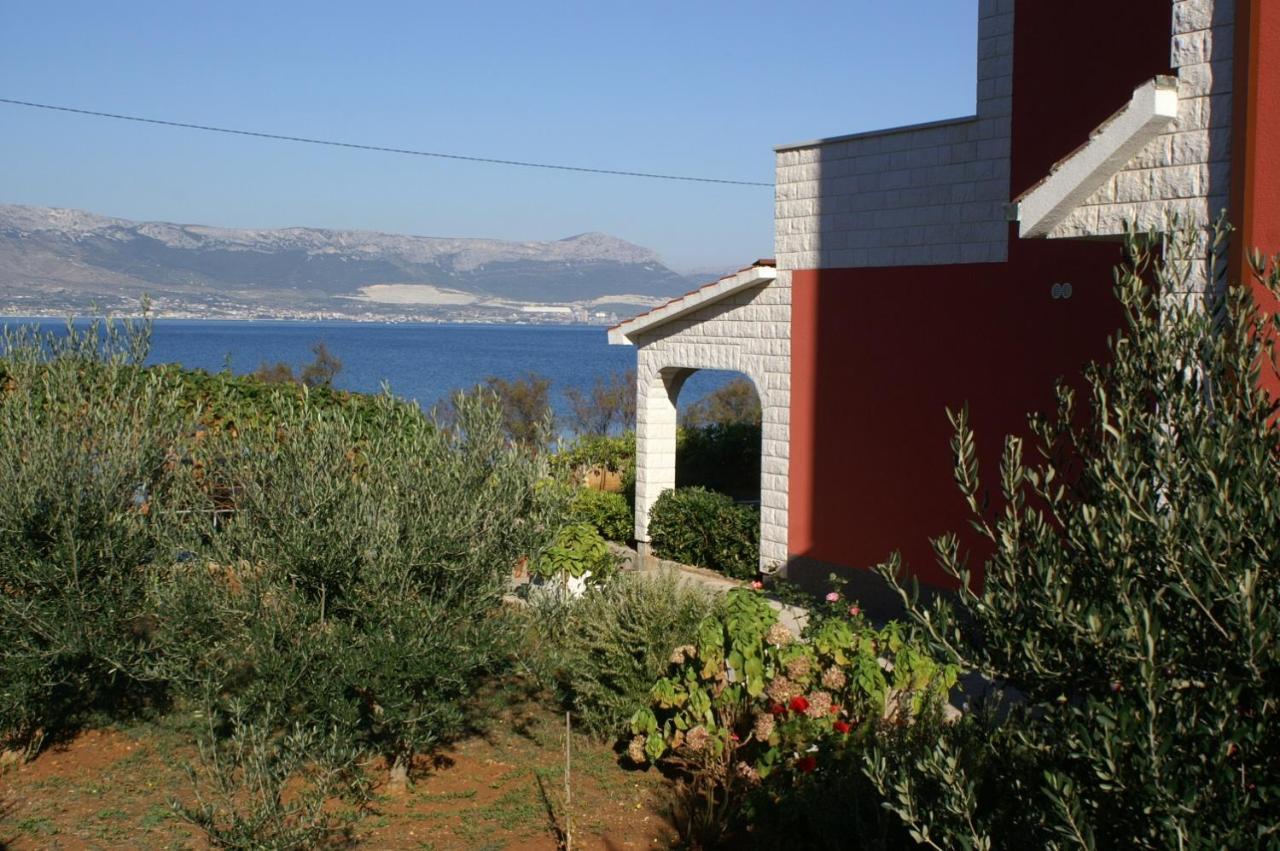 Apartments By The Sea Slatine, Ciovo - 1128 Kültér fotó