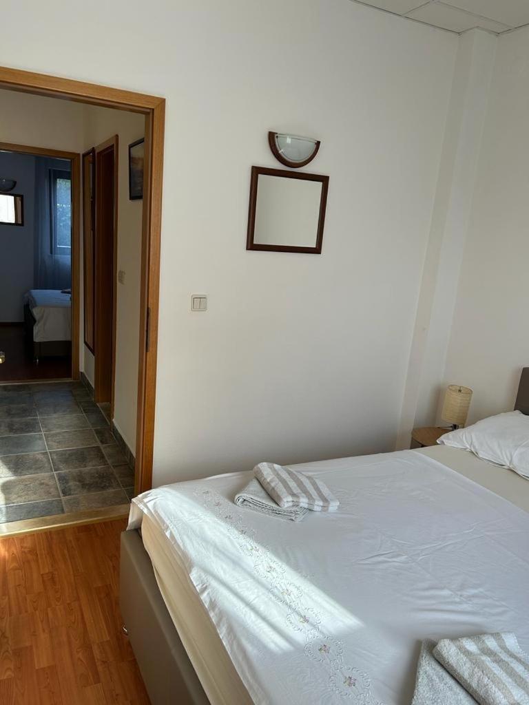 Apartments By The Sea Slatine, Ciovo - 1128 Szoba fotó